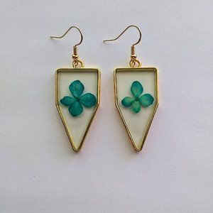 Minimalist Teal/turquoise Flower Earrings